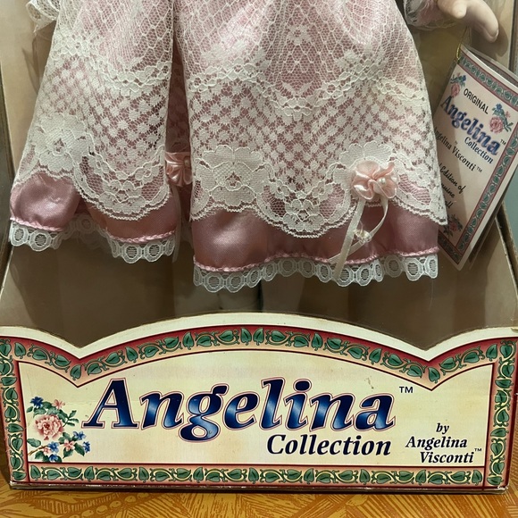 NWT Angelina Collection Limited Edition Porcelain Doll by Angelina Visconti - Picture 3 of 6